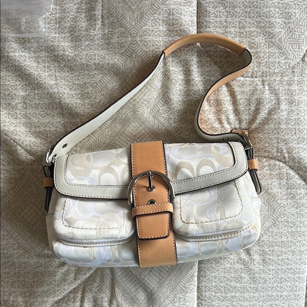 Early 00s Vintage Coach Shoulder Bag